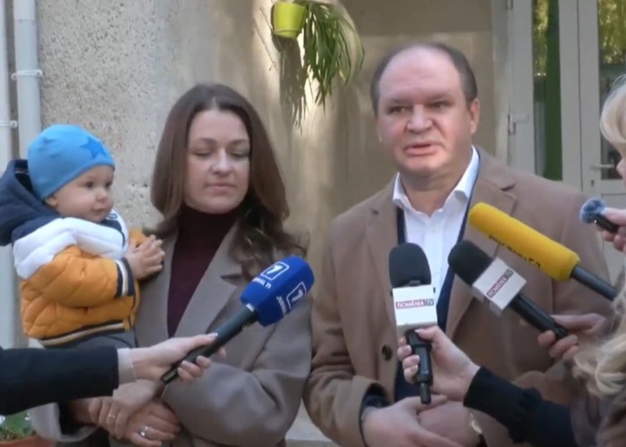 VIDEO. Rusofilul Ivan Ceban nu se dezminte. La ieșirea din secția de votare, primarul Chișinăului a evitat să spună în ce direcție se află viitorul R.Moldova: „Astăzi este un pic nu foarte permis…”