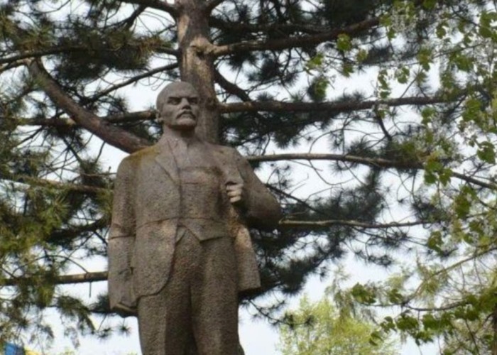 VIDEO O deputată PAS anunță că va aborda subiectul demolării monumentelor sovietice