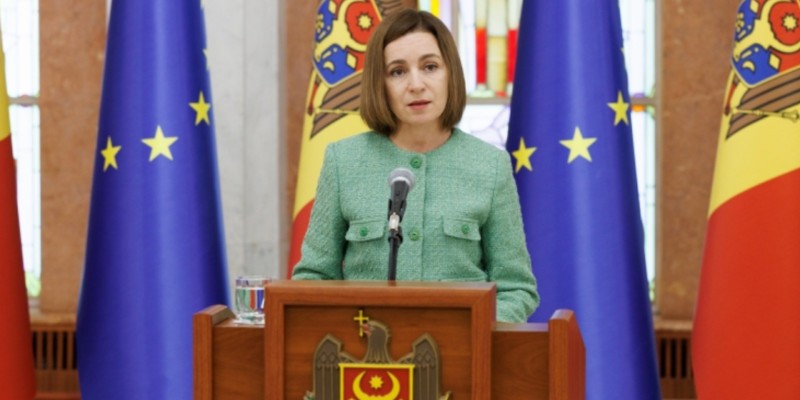 Consultant politic: "Dacă aș fi supărat pe Maia Sandu, poate mi-aș anula votul la prezidențiale, dar aș vota pentru referendum! Referendumul pentru UE înseamnă șansa fiecărui moldovean de a trăi mai bine!". Mesaj adresat în mod special acelor unioniști care manifestă scepticism în legătură cu referendumul, prin prisma nemulțumirilor pe care le au față de președintă