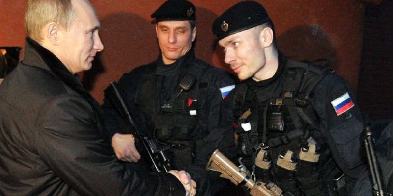 Rusisme: cum a ajuns un sergent bețiv erou al Rusiei, după ce a murit într-o încăierare în cursul căreia a ucis doi ofițeri FSB, rănindu-l grav pe al treilea. Baia de sânge a avut loc într-o cârciumă din Hersonul ocupat