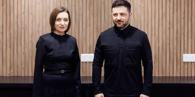 Maia Sandu și Volodimir Zelenski sunt liderii europeni care se întâlnesc cel mai des în ultima perioadă, în ideea unei aderări comune cât mai rapide la Uniunea Europeană / La reuniunea din Cipru, președinta de la Chișinău a fost felicitată de Bruxelles pentru progresele înregistrate de R.Moldova