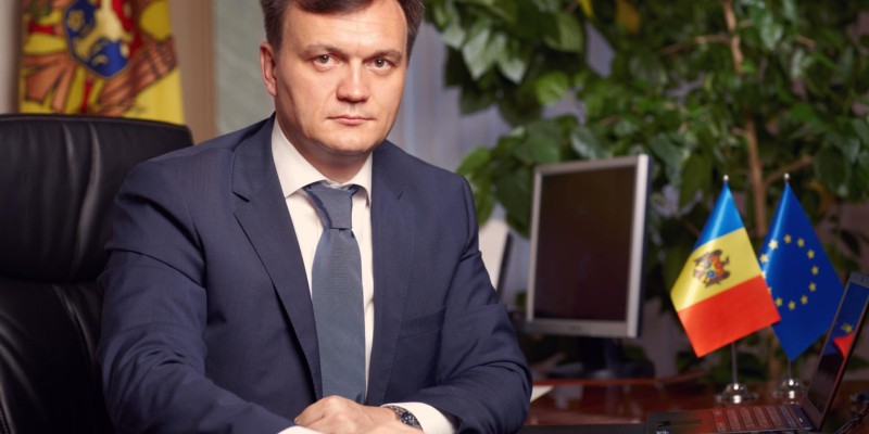 VIDEO. Consilierul prezidențial Dorin Recean a fost desemnat premier al R.Moldova de către Maia Sandu. „Noul guvern va trebui să crească nivelul de securitate al țării și să păstreze Moldova în lumea țărilor libere”