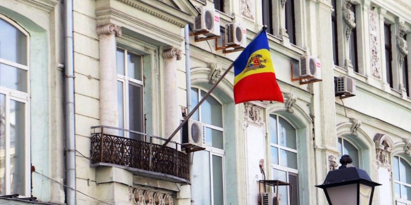 EXCLUSIV. Ambasada R.Moldova în Federația Rusă reacționează după ce autoritățile de la Moscova au decis să impună condiții suplimentare rigide de testare a cunoașterii limbii ruse printre copiii de migranți, inclusiv moldoveni: “Măsurile nu pot fi neglijate! Dar copiii moldoveni sunt suficient de abili pentru a se adapta ușor”