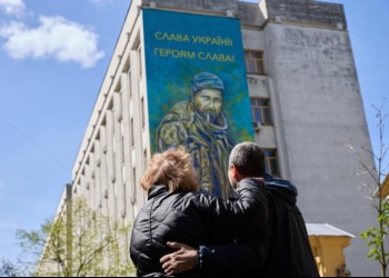 “Nimeni nu-i proroc în țara lui”. În timp ce autoritățile municipale din Chișinău, locul său de baștină, ezită să-i onoreze memoria, în numele eroului moldo-ucrainean Alexandru Mațievschi sunt redenumite străzi și sunt ridicate statui în tot mai multe orașe ucrainene. Un simbol al rezistenței în fața invaziei rusești