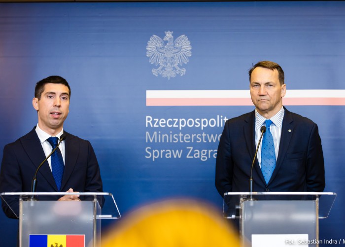 Ministrul polonez de Externe: "Polonia susține aderarea rapidă a R. Moldova la UE!". Totodată, acesta condamnă "războiul hibrid al Rusiei împotriva democrației moldovenești"