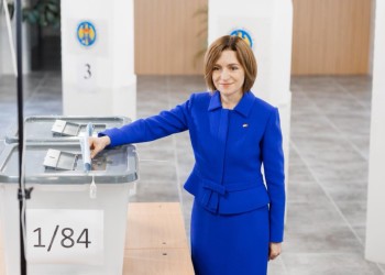 Disidentul anticomunist Gabriel Andreescu critică virulent organizarea de alegeri în R.Moldova în condițiile unor ample fraude și imixtiuni rusești în plină derulare. „Alegerile trebuie amânate până când sunt asigurate condițiile de echitabilitate, de libertate și de competivitate a procesului electoral!”