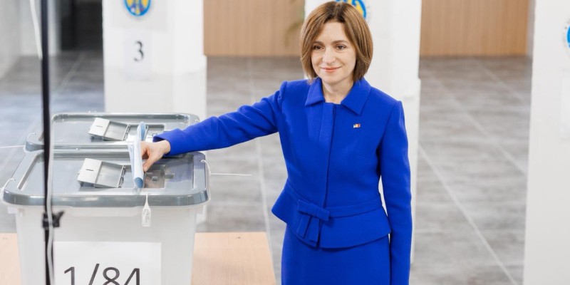 Disidentul anticomunist Gabriel Andreescu critică virulent organizarea de alegeri în R.Moldova în condițiile unor ample fraude și imixtiuni rusești în plină derulare. „Alegerile trebuie amânate până când sunt asigurate condițiile de echitabilitate, de libertate și de competivitate a procesului electoral!”