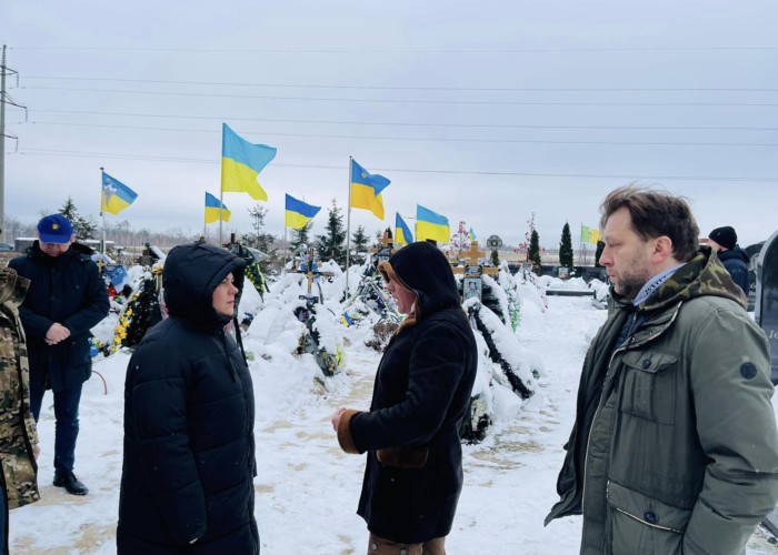 Aflată în vizită la Kiev, Natalia Gavrilița s-a arătat profund impresionată de Bucea și Irpin: „Cea mai dureroasă priveliște sunt crucile din spatele grădinilor” / „Nicio fotografie, nicio imagine video nu pot transmite ce am văzut aici”