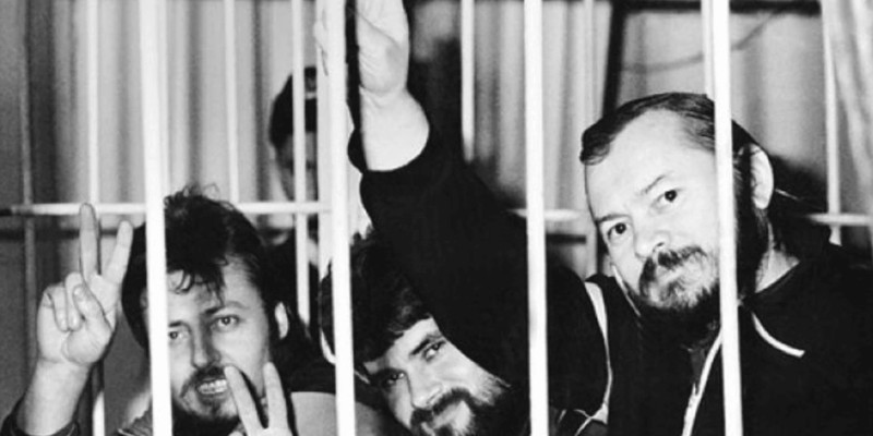 A murit marele unionist Ilie Ilașcu, unul dintre cei mai curajoși patrioți ai zilelor noastre / „Avea o imensă dragoste față de poporul român”. „Ni-l vom aminti cu toții strigând „Te iubesc, popor român!" și făcând semnul victoriei în timp ce ocupanții ruși îl condamnau la moarte”