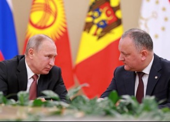Marea ipocrizie a lui Dodon. Și-a înscris fiul la Liceul ”Orizont”, după ce i-a extrădat pe 7 profesori turci ai instituției, pentru că Erdogan voia să-i condamne în Turcia. Ce ar face Dodon dacă ar reuși să parvină din nou, cu sprijinul Rusiei, într-o poziție decizională, când Putin i-ar cere niște cetățeni români pentru a-i trimite în Siberia?