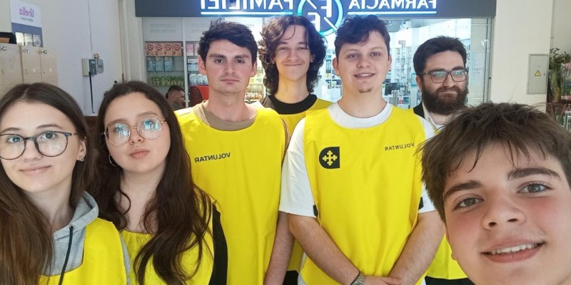 Studenții ASCOR au ieșit în teren pentru Masa Bucuriei